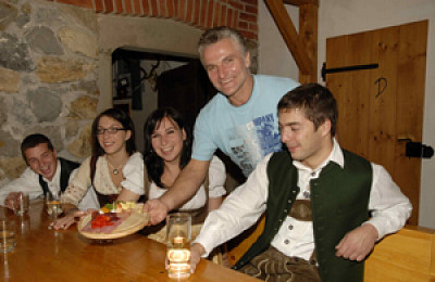 Mostheuriger Wildheuriger Kronawetter Mostheuriger Wildheuriger Kronawetter